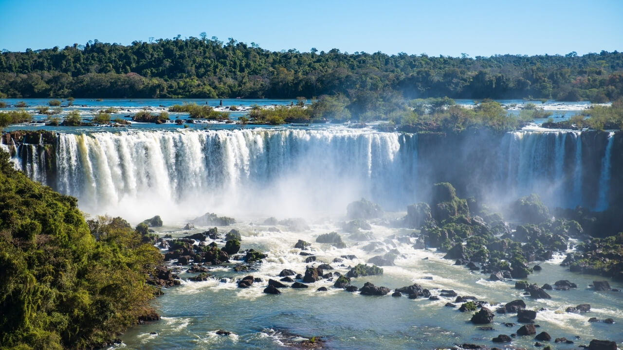 Iguazú Falls, Brazil and Argentina